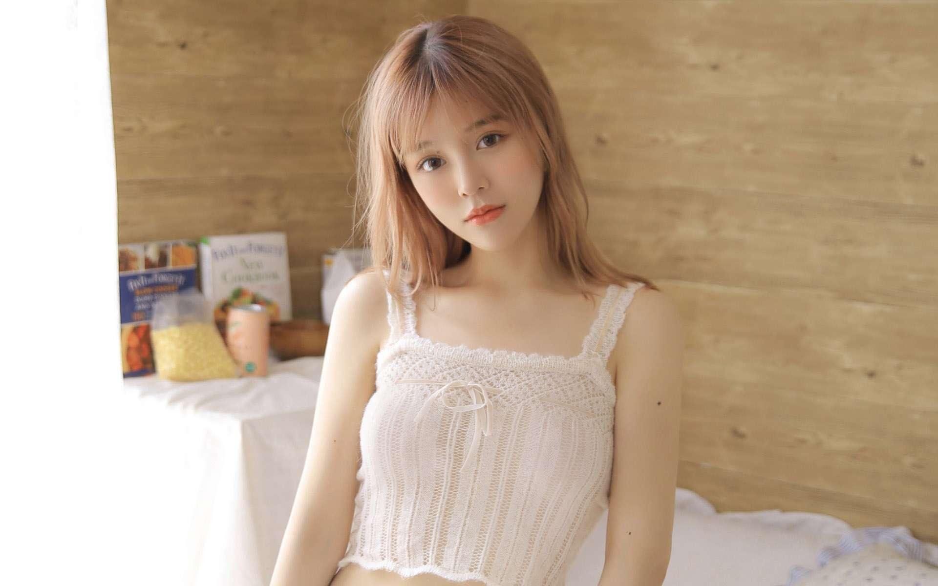 亚洲美女一级片