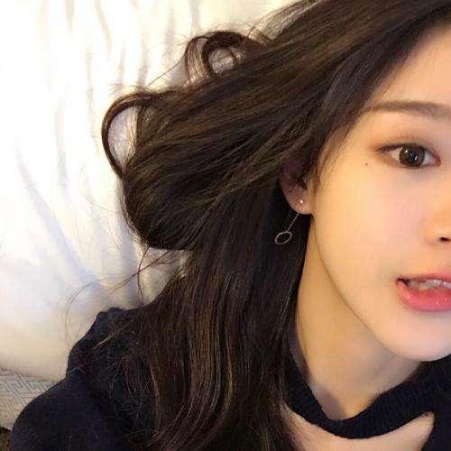 偷偷解开女同桌的内裤摸网站