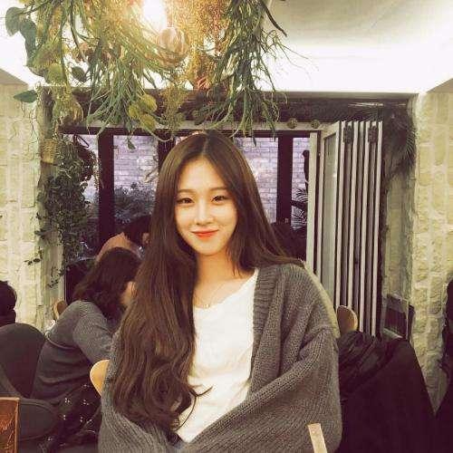 秦悅?cè)坏奈兜溃?></a><div   id=