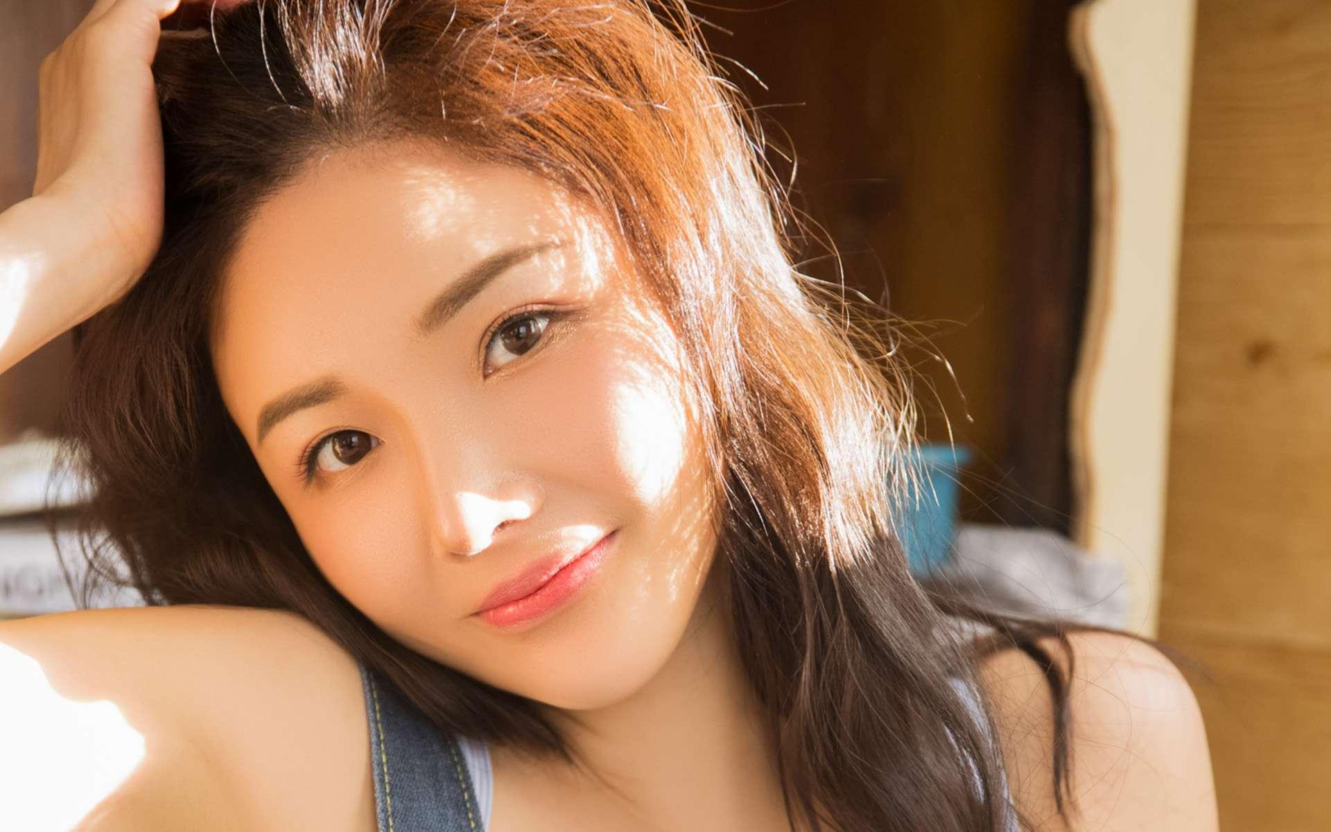 吸大胸寡妇的奶水