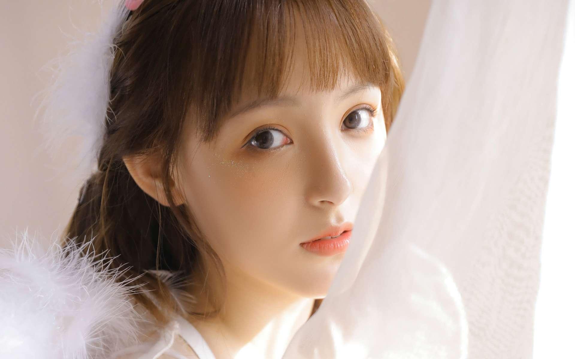 啊~嗯~野战h两男一女