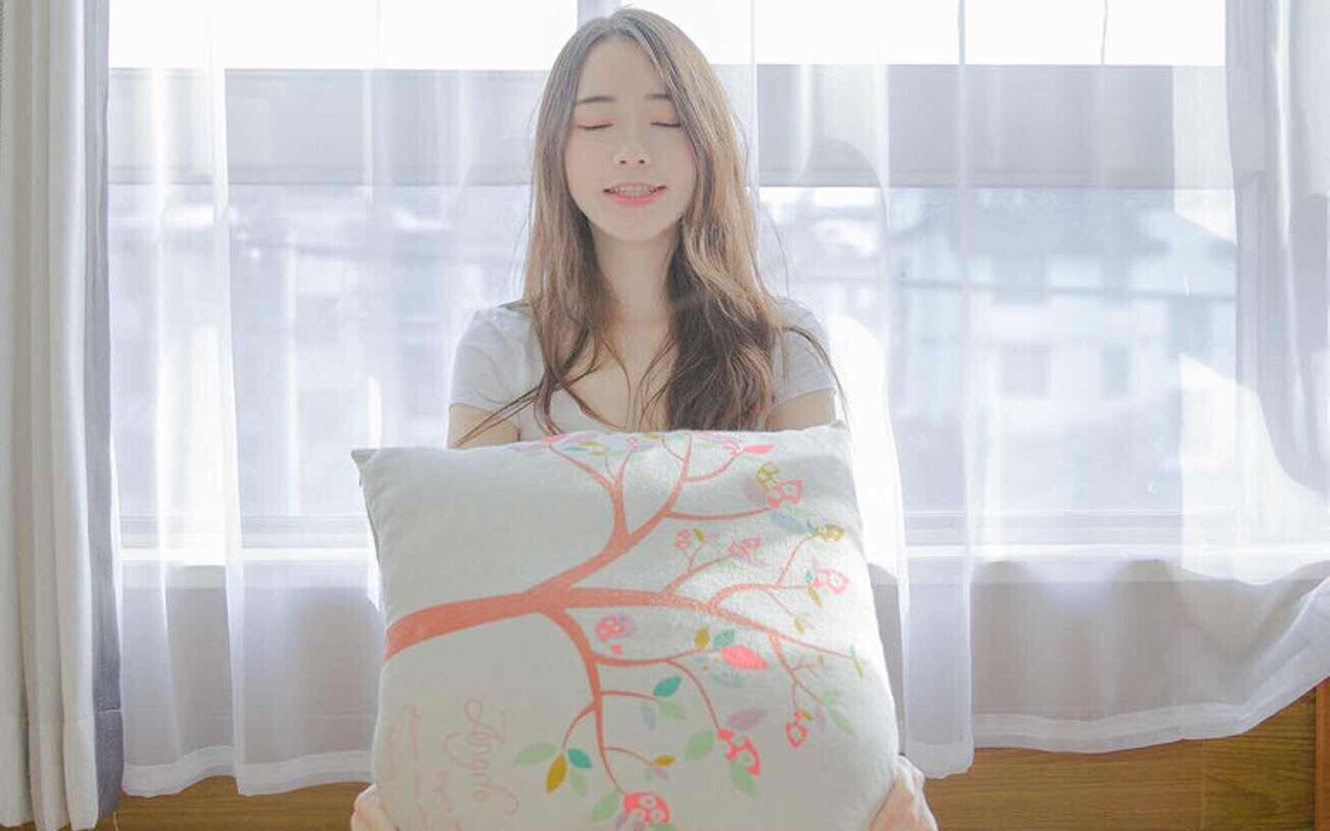 離我舅舅遠(yuǎn)一點