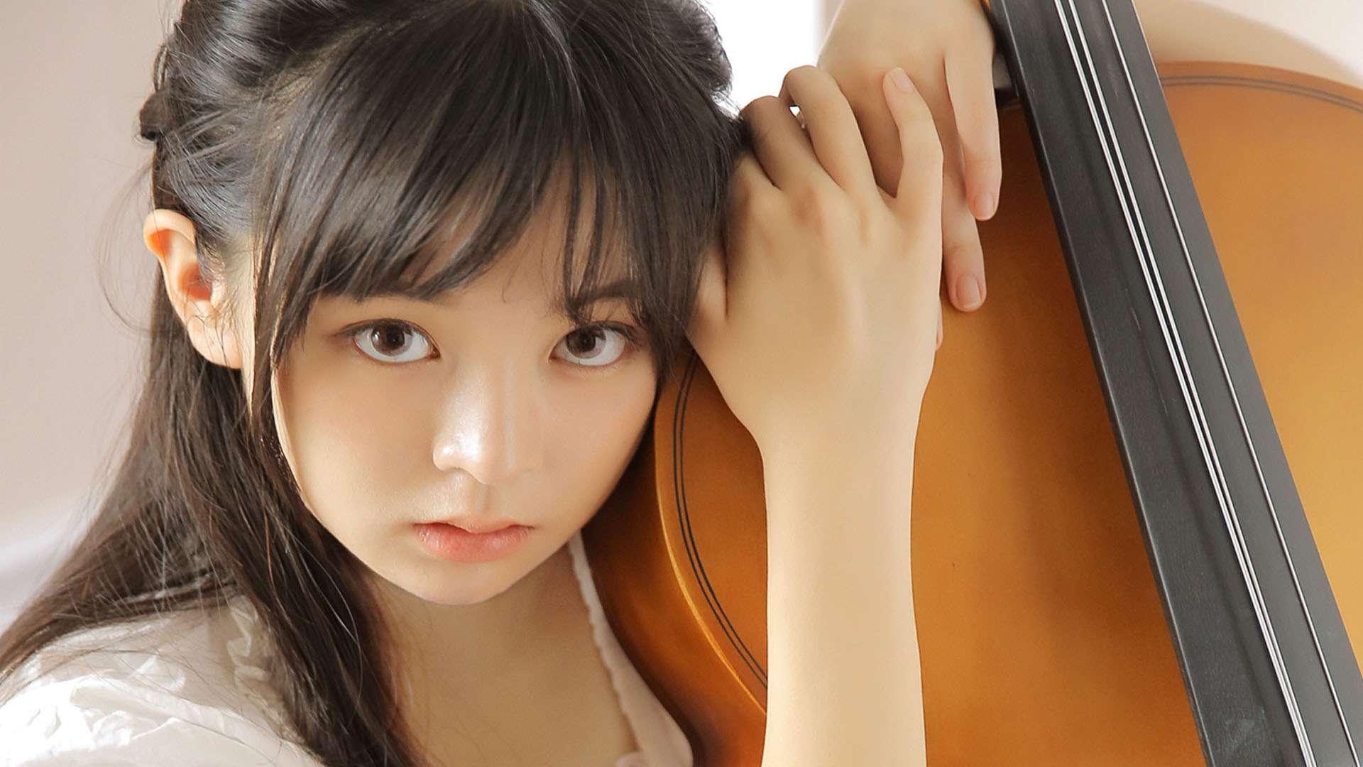 娇妻在卧室里被领导爽电影