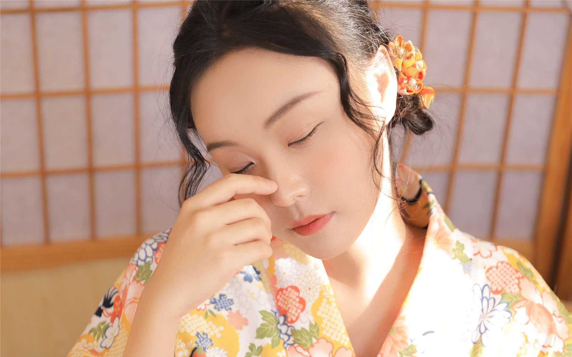 扒开双腿疯狂进出爽爽爽动态照片