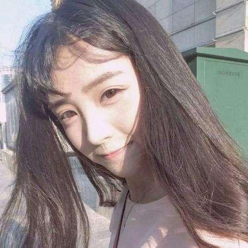 日本妞丰满白嫩ass