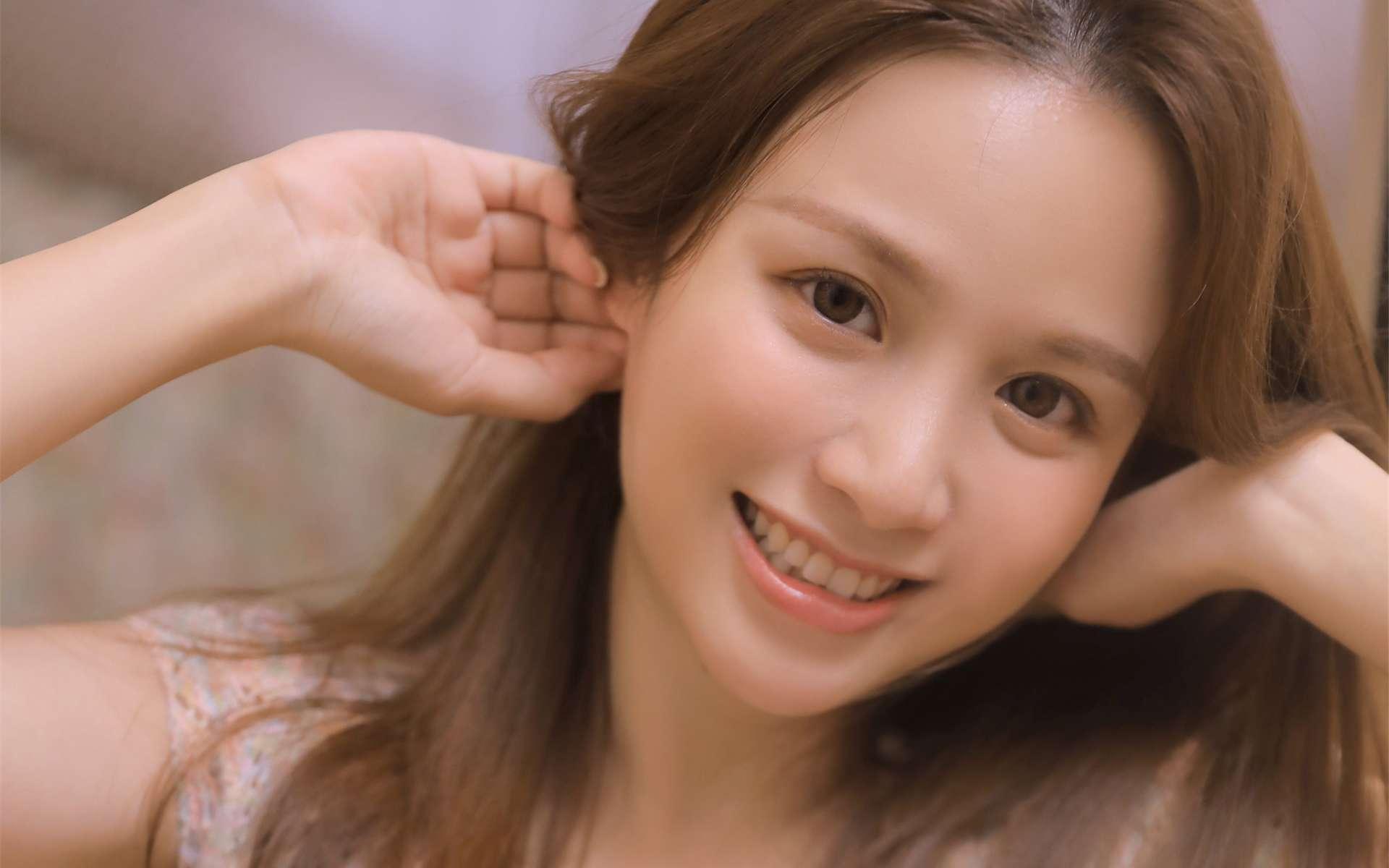 白软嫩h老男人小娇娃