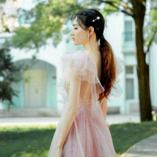 脱了女方的内裤就开始做