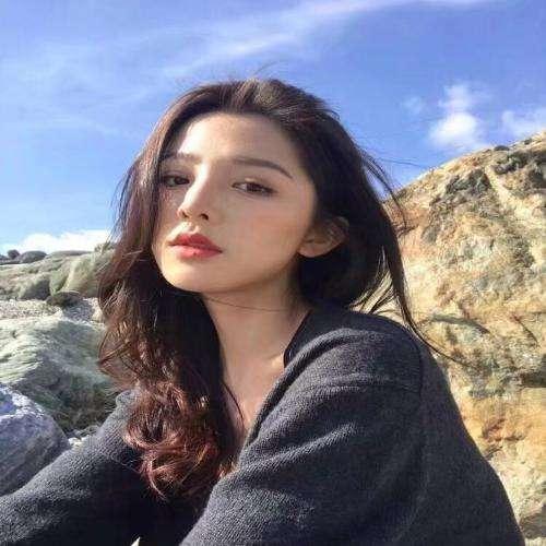 隱藏了真實(shí)的自己