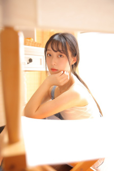 角落里的那個(gè)孩子