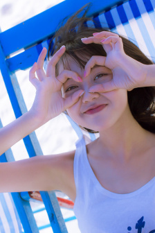 一切都因為他愛她還不夠深