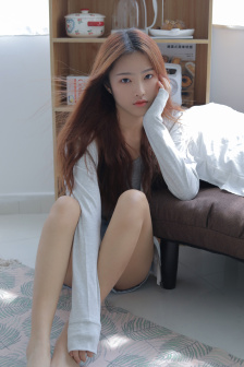 血祭与艳丽男子