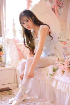 她是雅典娜！